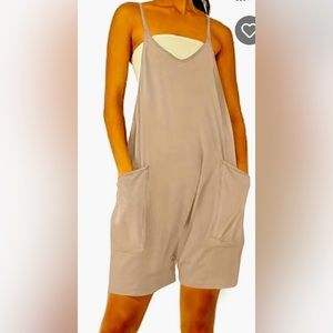 V-neck Sleeveless Romper